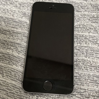 アップル(Apple)のiPhone 5s Space Gray 64 GB au(スマートフォン本体)