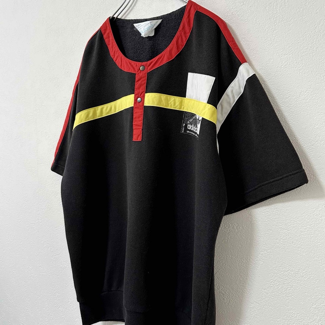 adidas(アディダス)の80s★アディダス★スウェットTシャツ/スウェT★ヘンリーネック★黒赤黄白★L メンズのトップス(Tシャツ/カットソー(半袖/袖なし))の商品写真