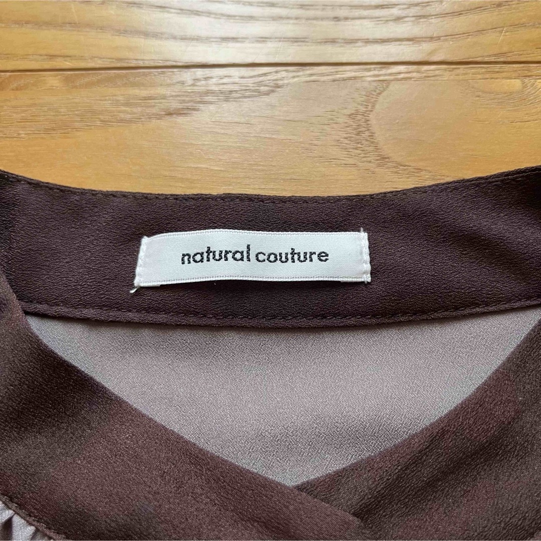 natural couture(ナチュラルクチュール)のnatural couture パール釦ポイントカラーフレア 5分袖ブラウス レディースのトップス(シャツ/ブラウス(半袖/袖なし))の商品写真