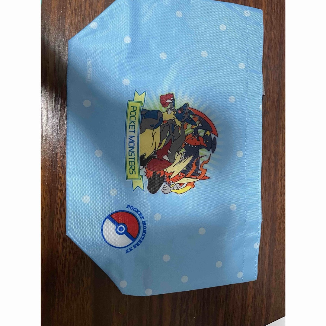 ポケモン　トートバッグ エンタメ/ホビーのおもちゃ/ぬいぐるみ(キャラクターグッズ)の商品写真