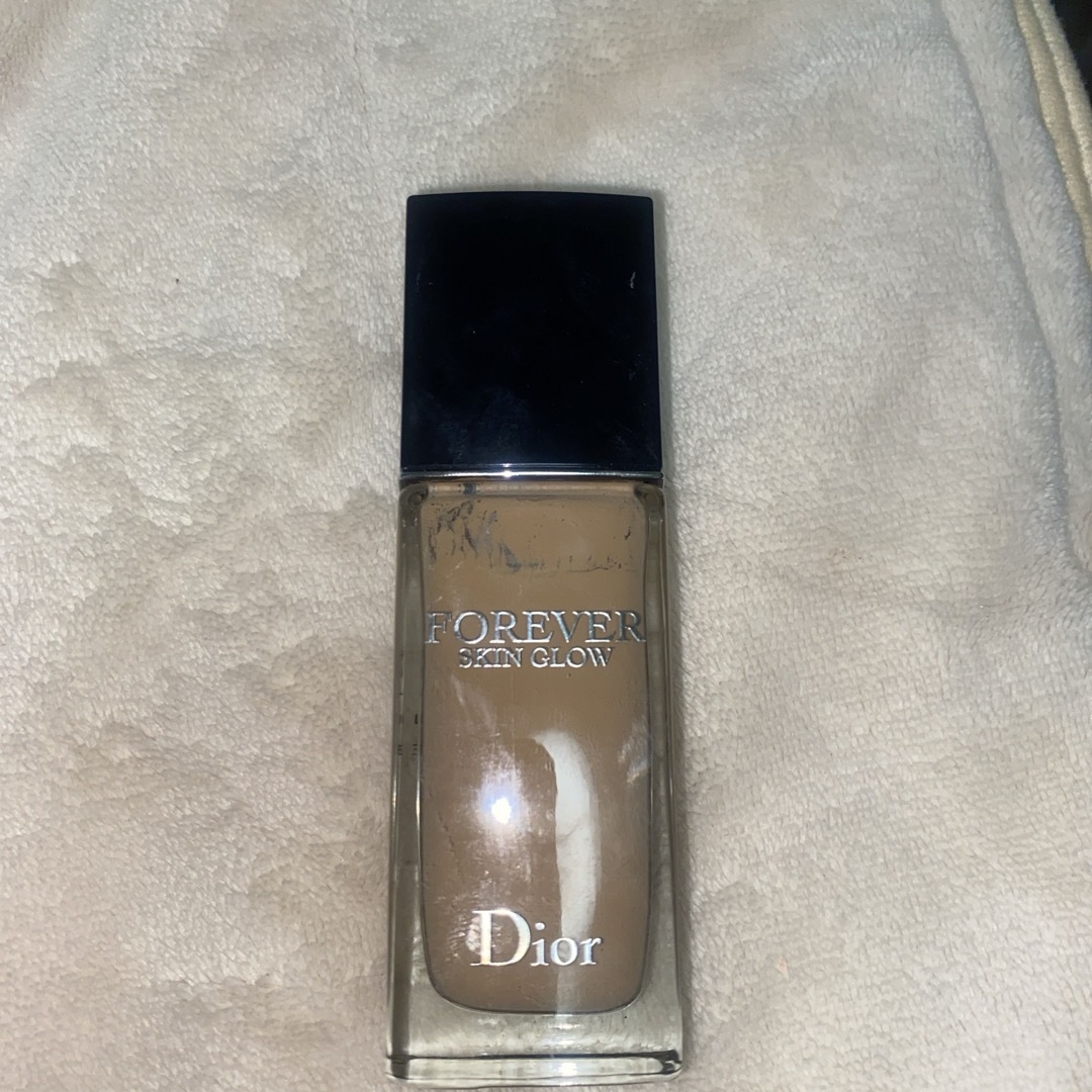 Dior(ディオール)の最安値！dior フォーエヴァー　フルイド　グロウ　ファンデーション コスメ/美容のベースメイク/化粧品(ファンデーション)の商品写真