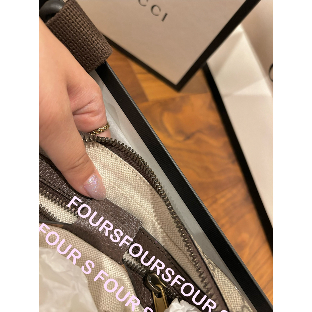 Gucci(グッチ)のGUCCI ベルトバッグ☀︎美品◎付属品完備 レディースのバッグ(ショルダーバッグ)の商品写真