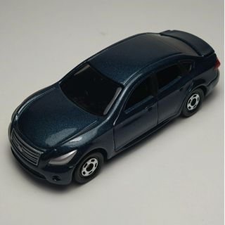 Takara Tomy - トミカ  日産 FUGA