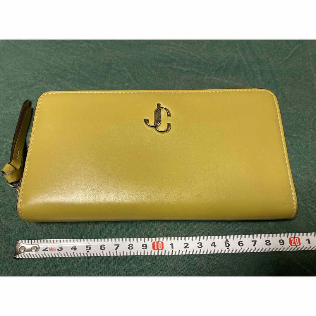 JIMMY CHOO(ジミーチュウ)のジミーチュ　JIMMY CHOO 長財布　黄色 レディースのファッション小物(財布)の商品写真