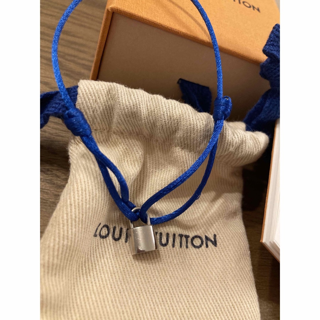 LOUIS VUITTON(ルイヴィトン)のルイヴィトン ブレスレット ユニセフ レディースのアクセサリー(ブレスレット/バングル)の商品写真