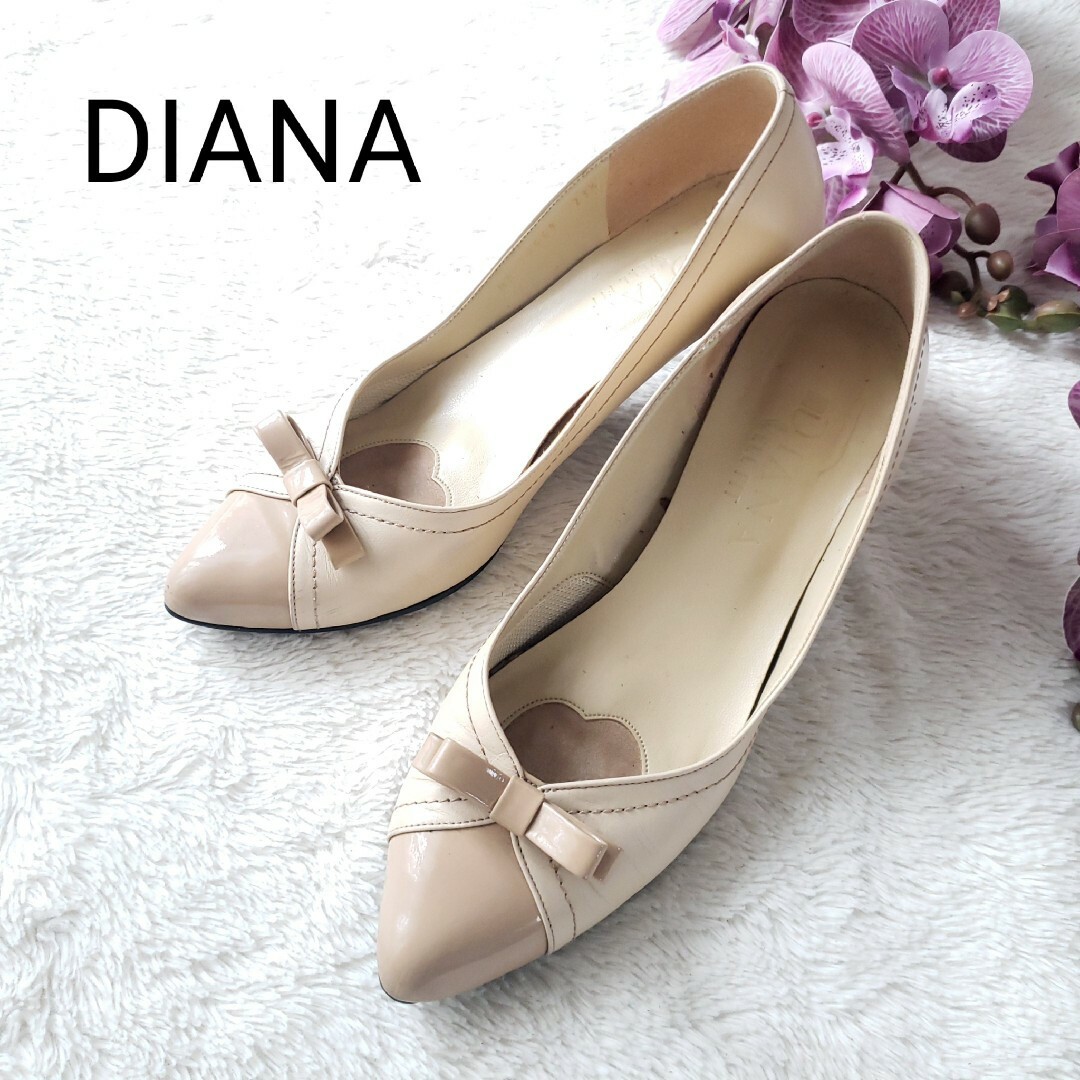 DIANA(ダイアナ)のDIANA リボン レザー パンプス バイカラー 23.5cm ベージュ レディースの靴/シューズ(ハイヒール/パンプス)の商品写真