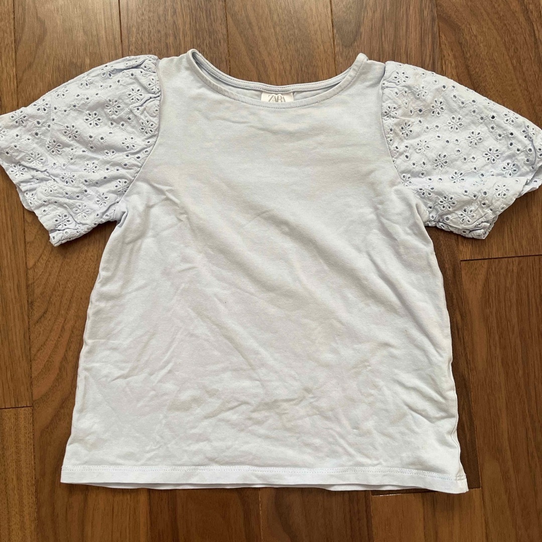 ZARA KIDS(ザラキッズ)のZARA KIDS 半袖カットソー 双子用 キッズ/ベビー/マタニティのキッズ服女の子用(90cm~)(Tシャツ/カットソー)の商品写真