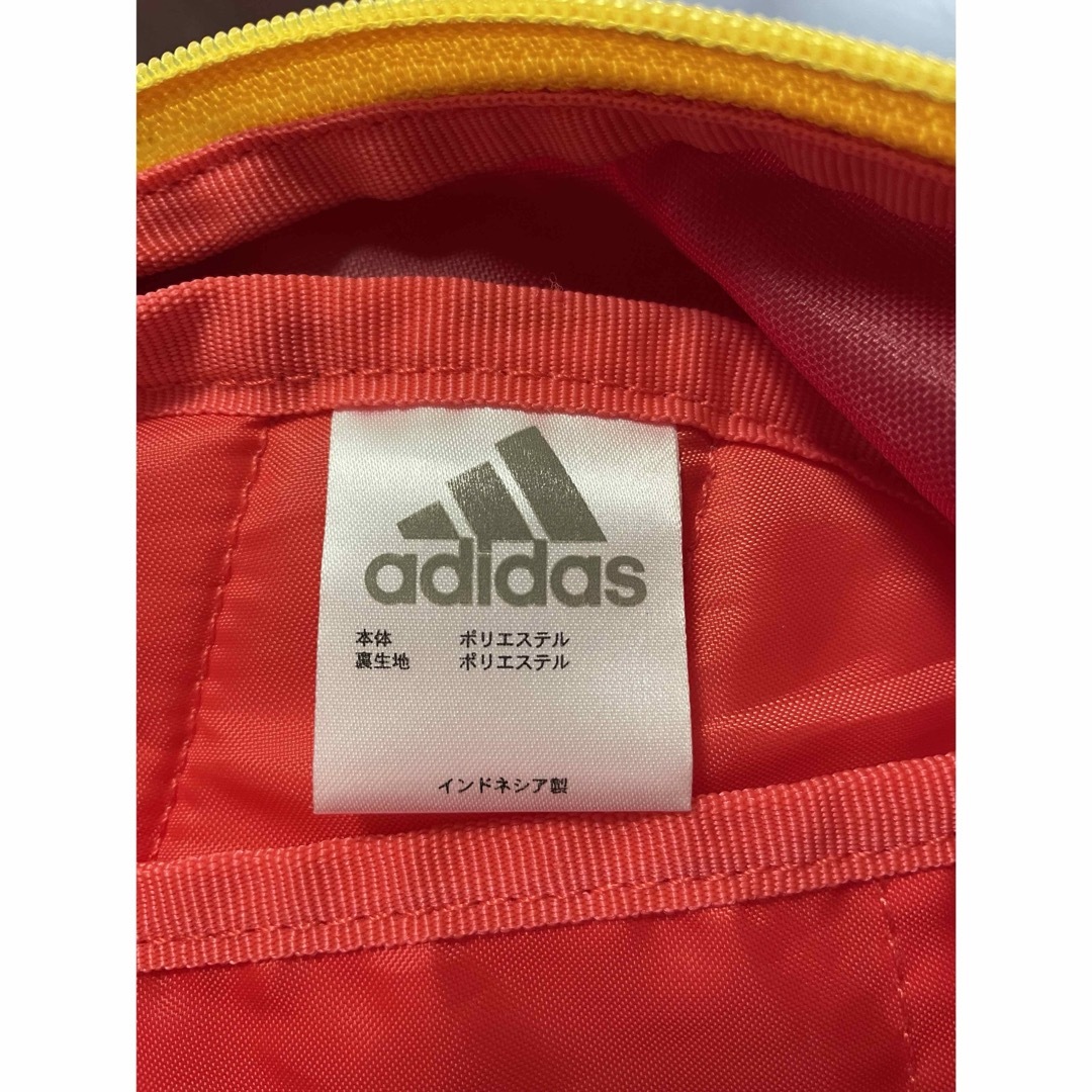 adidas(アディダス)のadidasリュック　キッズ キッズ/ベビー/マタニティのこども用バッグ(リュックサック)の商品写真