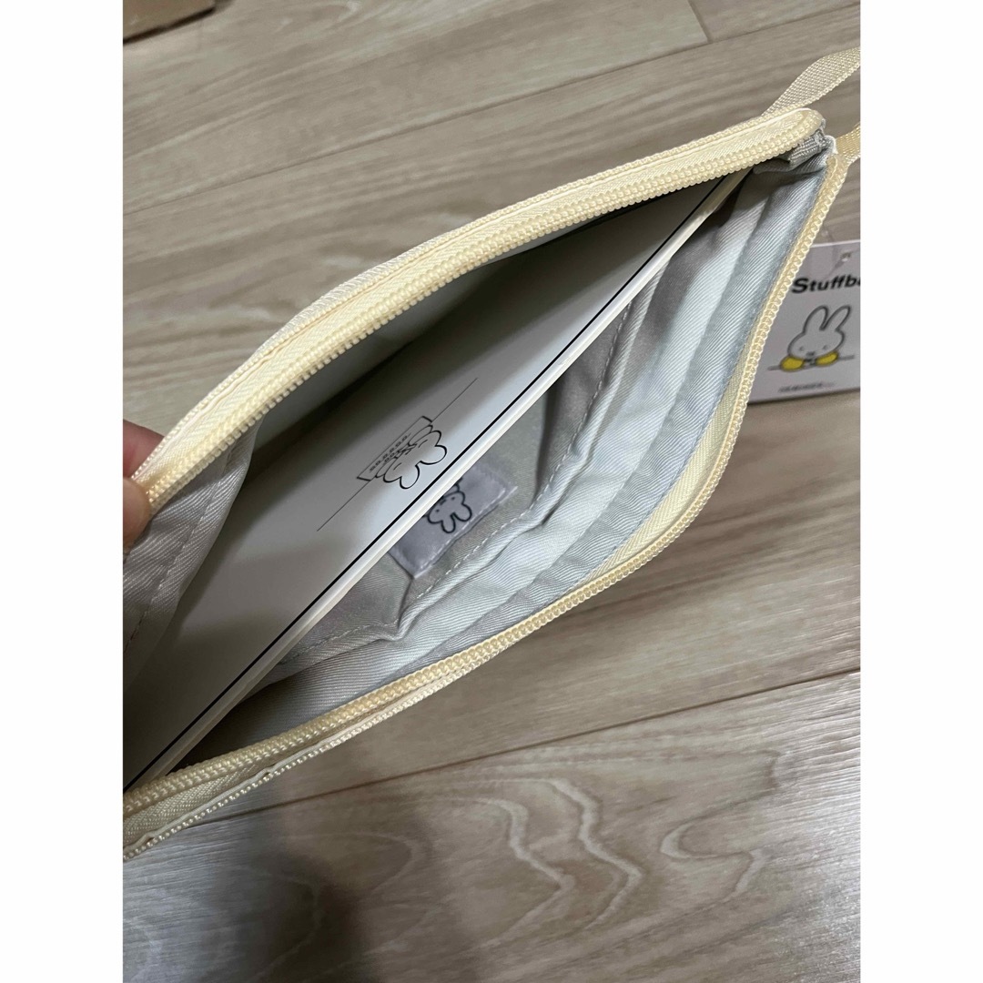 ミッフィー　staff bag キッズ/ベビー/マタニティのマタニティ(母子手帳ケース)の商品写真