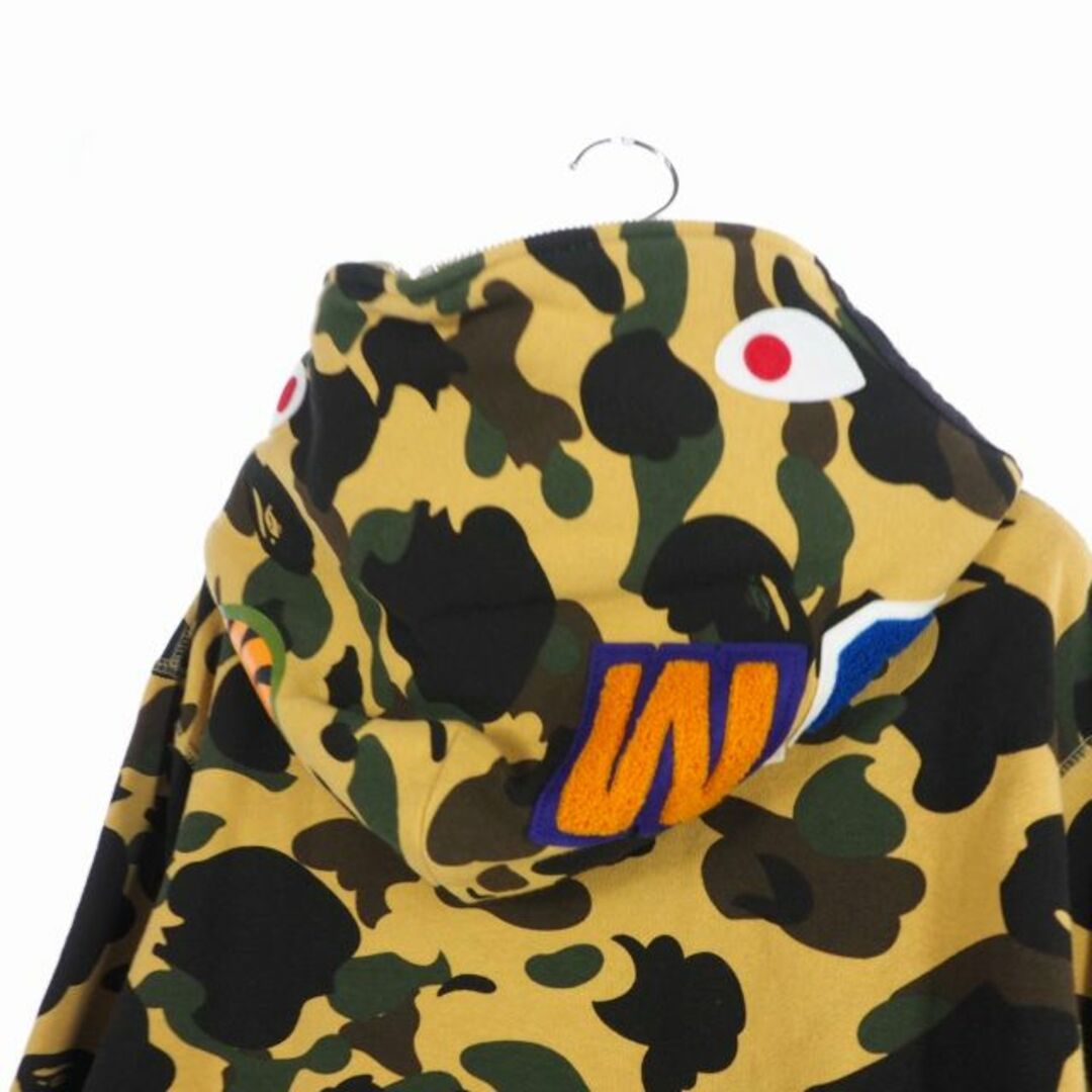 A BATHING APE(アベイシングエイプ)のアベイシングエイプ A BATHING APE ファーストカモ シャークパーカー メンズのトップス(パーカー)の商品写真