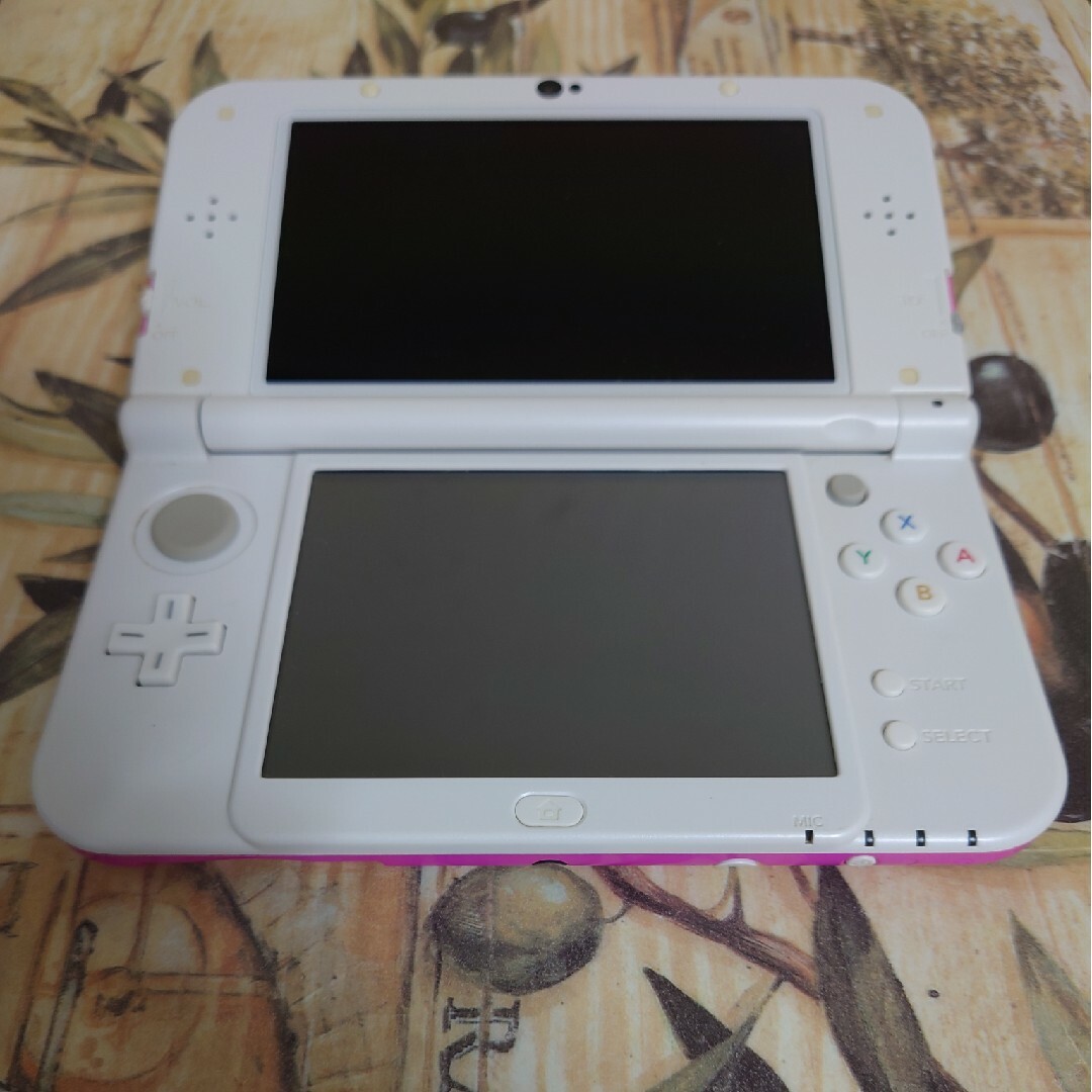 ニンテンドー3DS(ニンテンドー3DS)のNewニンテンドー3DS LL ピンク×ホワイト エンタメ/ホビーのゲームソフト/ゲーム機本体(携帯用ゲーム機本体)の商品写真