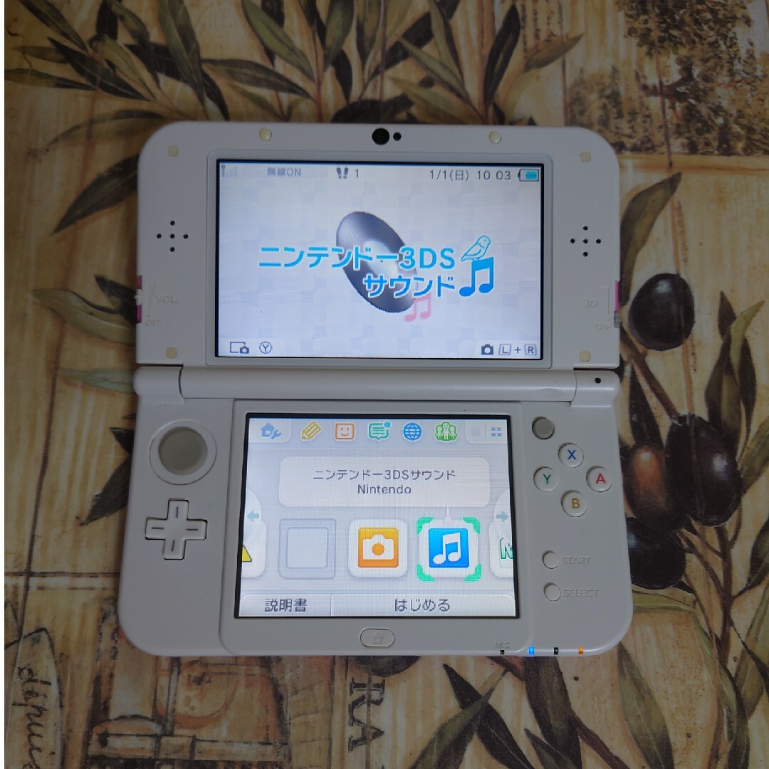 ニンテンドー3DS(ニンテンドー3DS)のNewニンテンドー3DS LL ピンク×ホワイト エンタメ/ホビーのゲームソフト/ゲーム機本体(携帯用ゲーム機本体)の商品写真