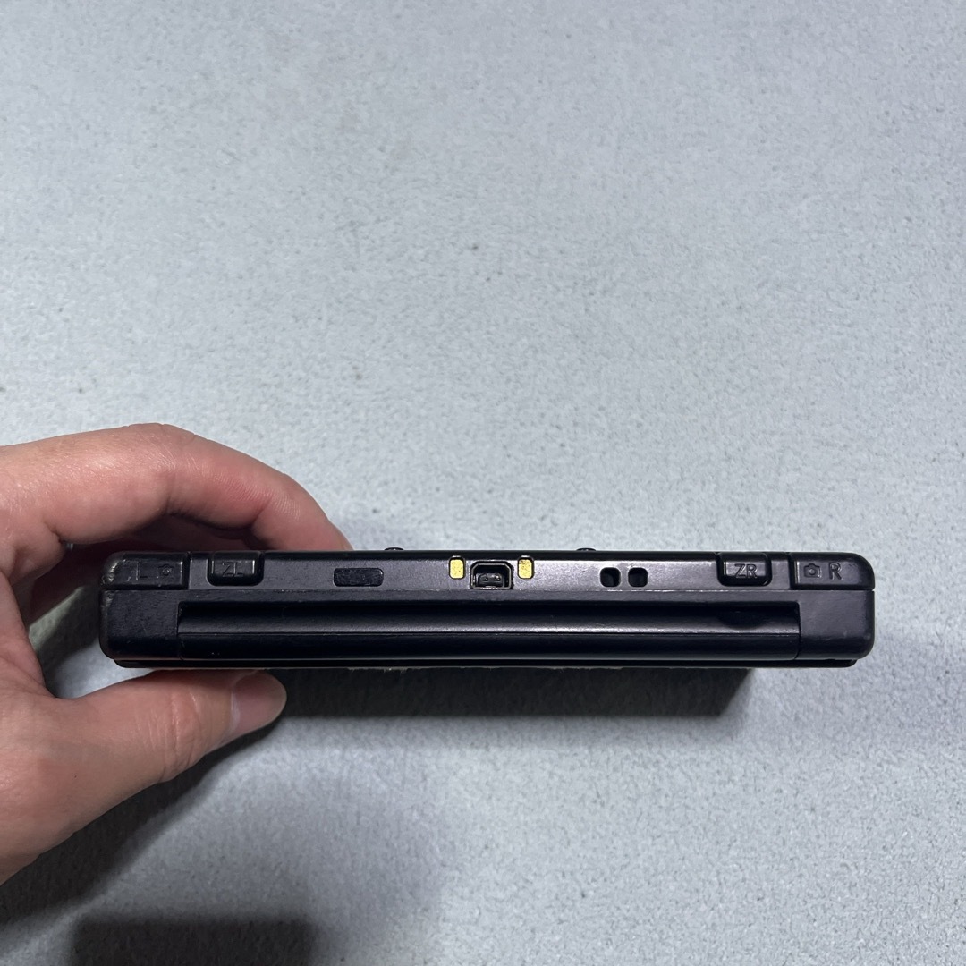 ニンテンドー3DS(ニンテンドー3DS)のNintendo  new3DS ブラック 難あり エンタメ/ホビーのゲームソフト/ゲーム機本体(携帯用ゲーム機本体)の商品写真