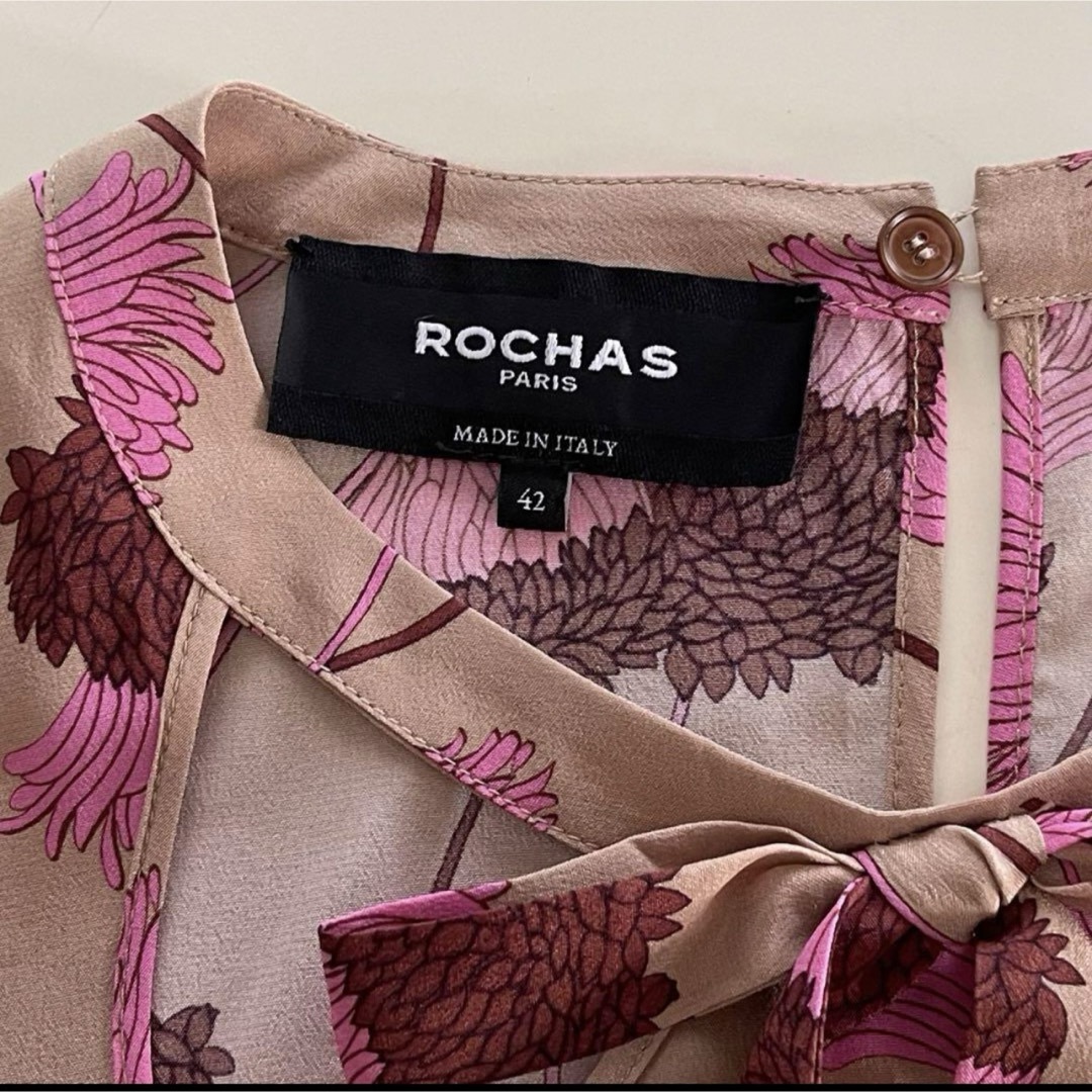 ROCHAS(ロシャス)のROCHAS ロシャス　ボウタイ付き長袖ワンピース　フレア　フラワープリント レディースのワンピース(ロングワンピース/マキシワンピース)の商品写真