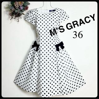 エムズグレイシー(M'S GRACY)の美品★エムズグレイシー　半袖　ワンピース  水玉柄　ドット柄　リボン　36(ひざ丈ワンピース)