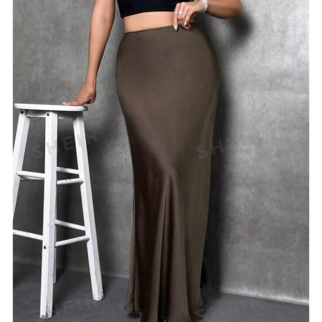 ブラウン　ロングスカート　大きめサイズ レディースのスカート(ロングスカート)の商品写真