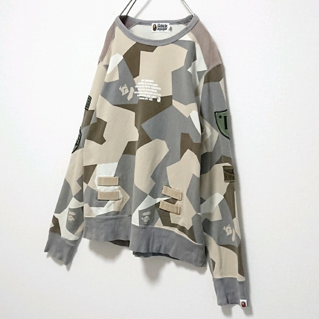 A BATHING APE(アベイシングエイプ)の希少 アベイシングエイプ サルカモ ワッペン ロゴ プルオーバー スウェット メンズのトップス(スウェット)の商品写真