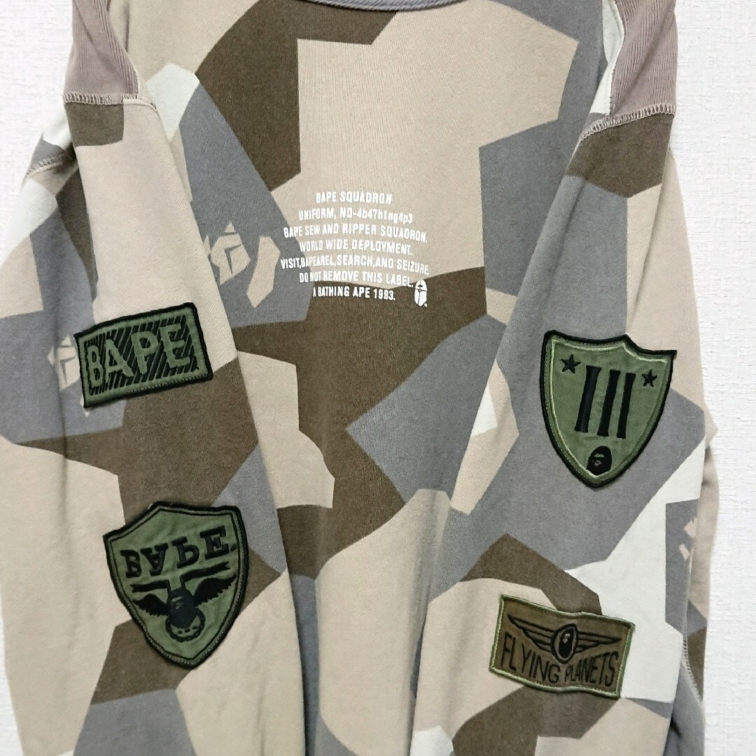 A BATHING APE(アベイシングエイプ)の希少 アベイシングエイプ サルカモ ワッペン ロゴ プルオーバー スウェット メンズのトップス(スウェット)の商品写真