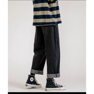 ユニクロ(UNIQLO)のリラックスルーズ ウォッシュストレートデニムパンツ(デニム/ジーンズ)