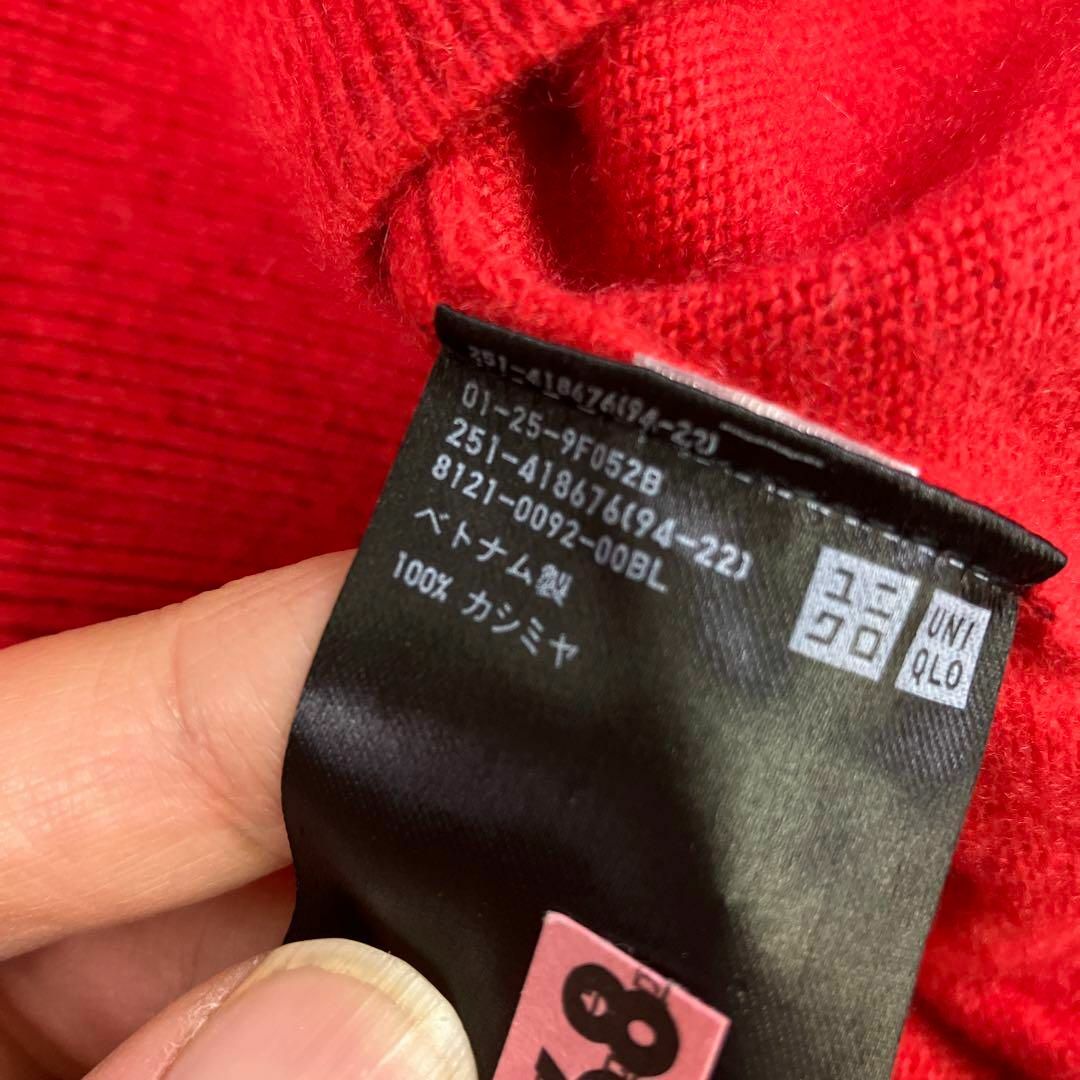 UNIQLO(ユニクロ)のUNIQLO ユニクロ　カシミヤ　100% ニット　セーター　古着女子　レッド レディースのトップス(ニット/セーター)の商品写真