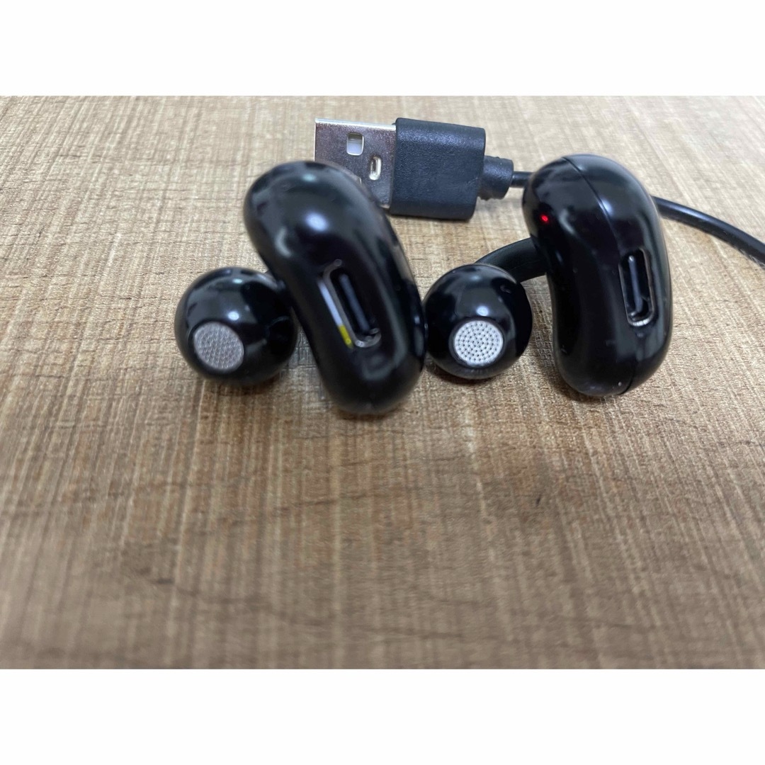 片耳イヤホン　Bluetooth  黒　2個セット スマホ/家電/カメラのオーディオ機器(ヘッドフォン/イヤフォン)の商品写真