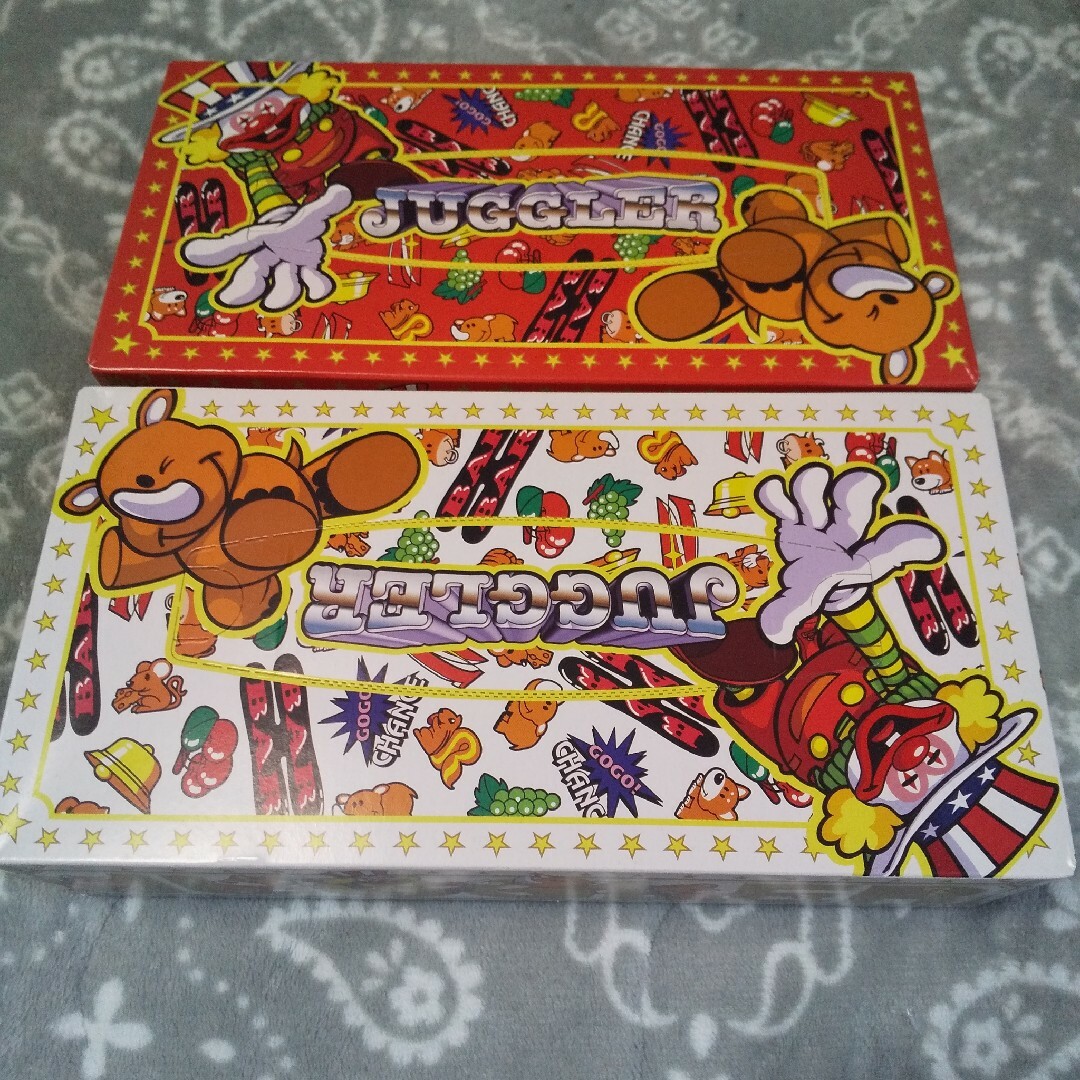 パチンコ JUGGLER ボックスティッシュ 白色 赤色 エンタメ/ホビーのテーブルゲーム/ホビー(パチンコ/パチスロ)の商品写真