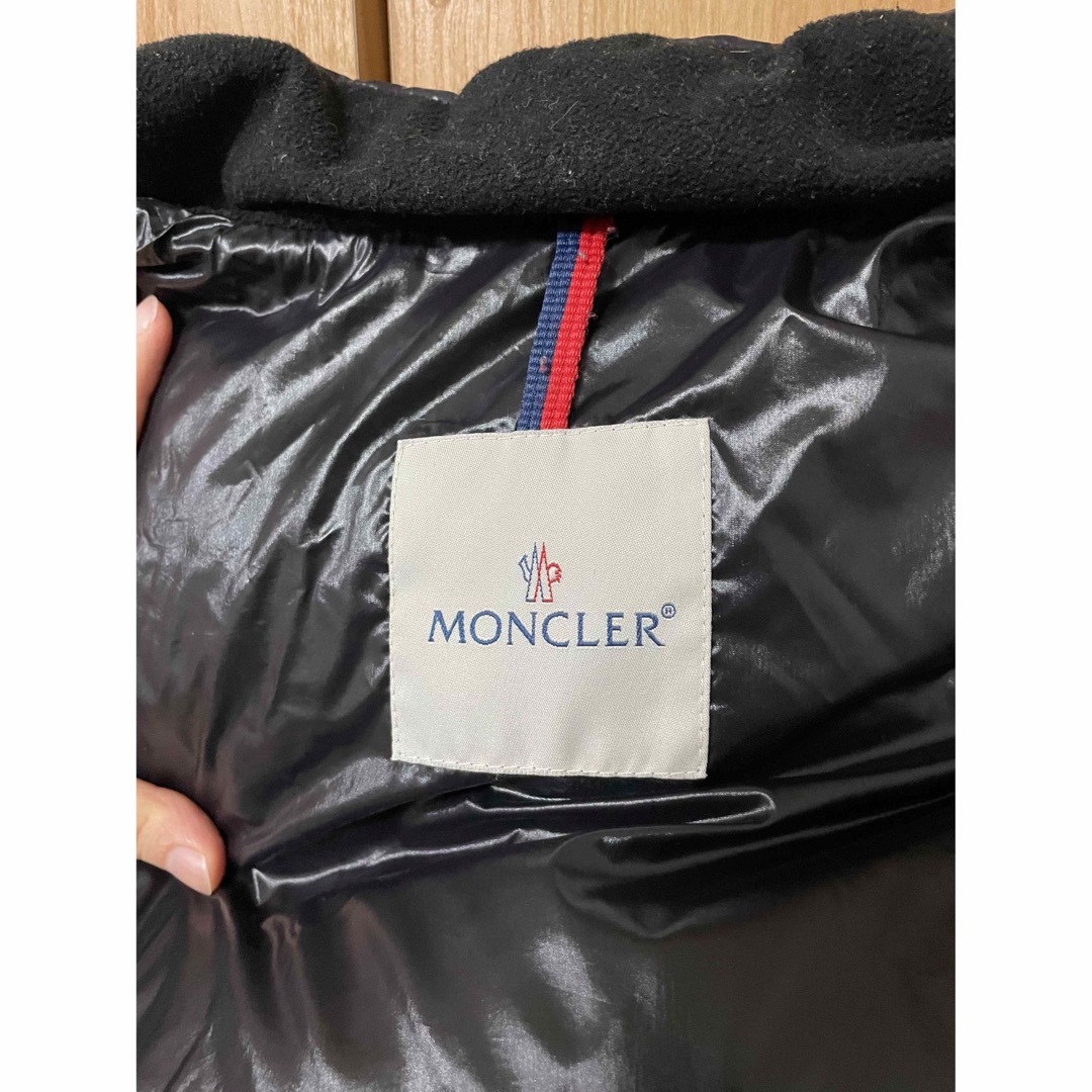 MONCLER(モンクレール)のMONCLER レディースダウン レディースのジャケット/アウター(ダウンジャケット)の商品写真