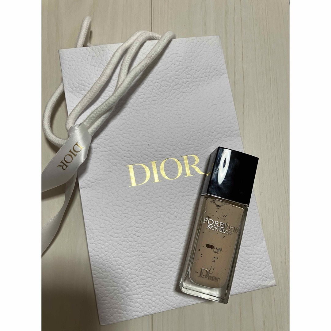 Christian Dior(クリスチャンディオール)のクリスチャンディオール リキッドファンデ 空き瓶 コスメ/美容のベースメイク/化粧品(ファンデーション)の商品写真