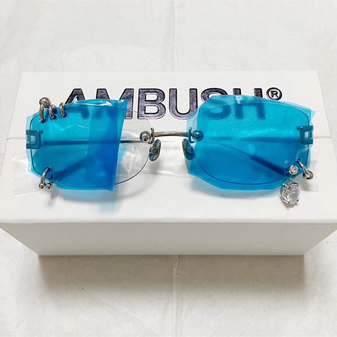 AMBUSH(アンブッシュ)のAMBUSH ピアスサングラス クリアレンズ メガネ レディースのファッション小物(サングラス/メガネ)の商品写真