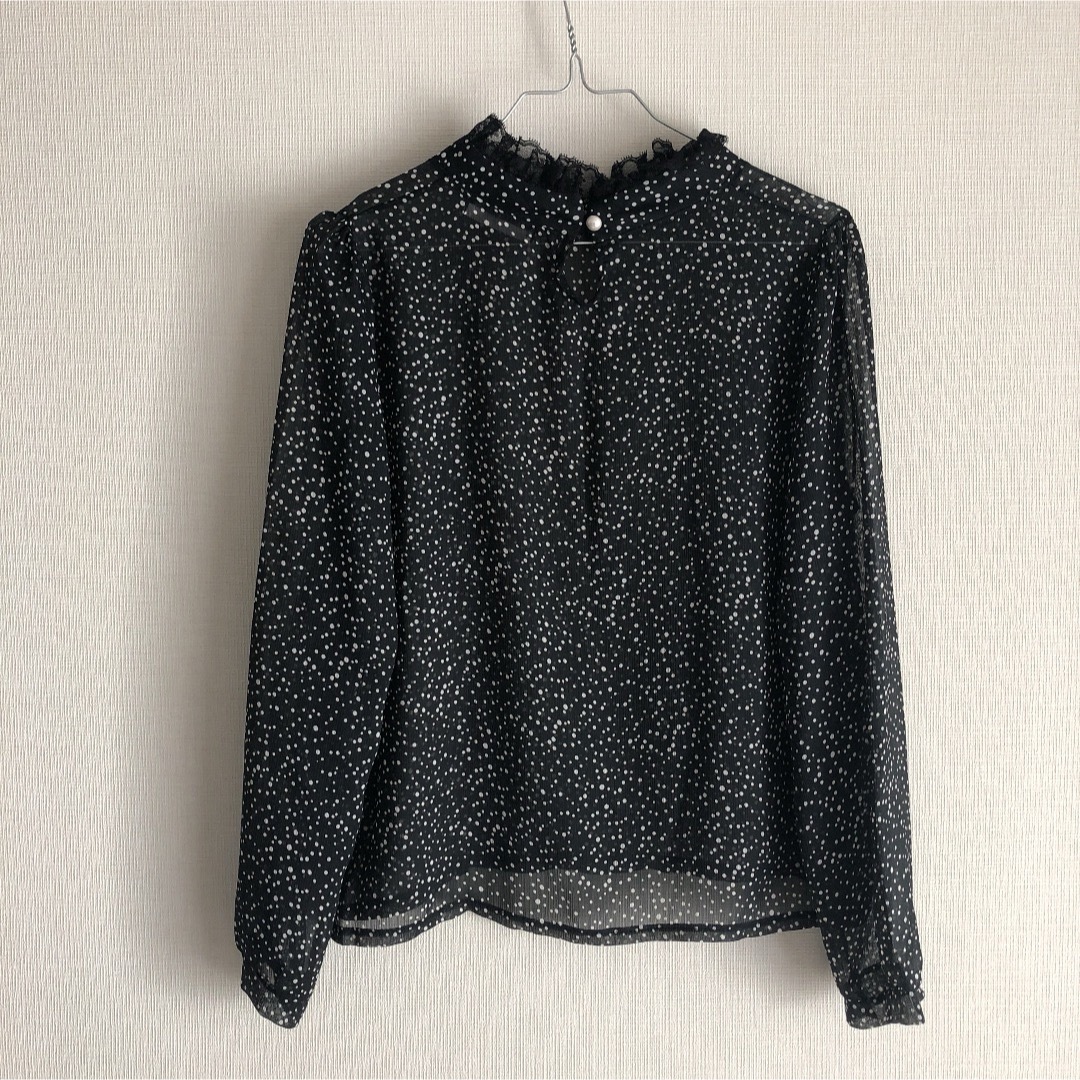 dholic(ディーホリック)のdholic ドットシアー シフォンブラウス レディースのトップス(シャツ/ブラウス(長袖/七分))の商品写真