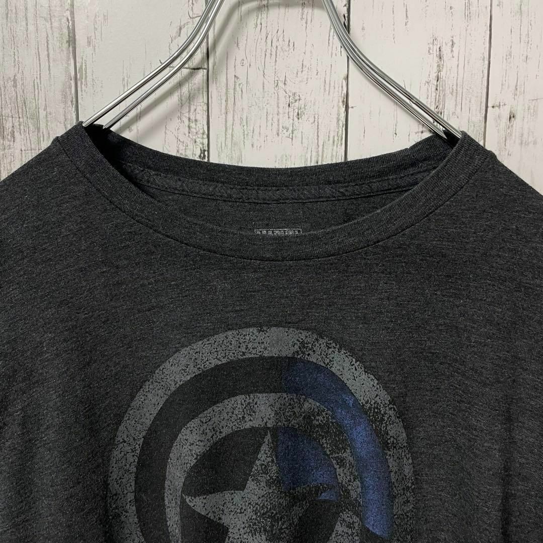 MARVEL(マーベル)のマーベル アメリカ古着 ビッグサイズキャプテンアメリカTシャツダークグレーメンズ メンズのトップス(Tシャツ/カットソー(半袖/袖なし))の商品写真