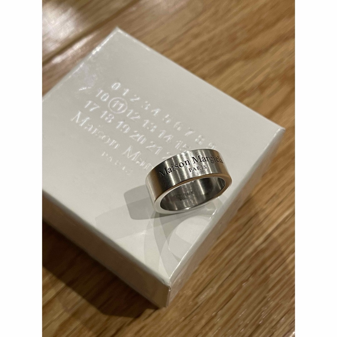 Maison Martin Margiela(マルタンマルジェラ)の【美品】Maison Margiela Signature logo ring メンズのアクセサリー(リング(指輪))の商品写真