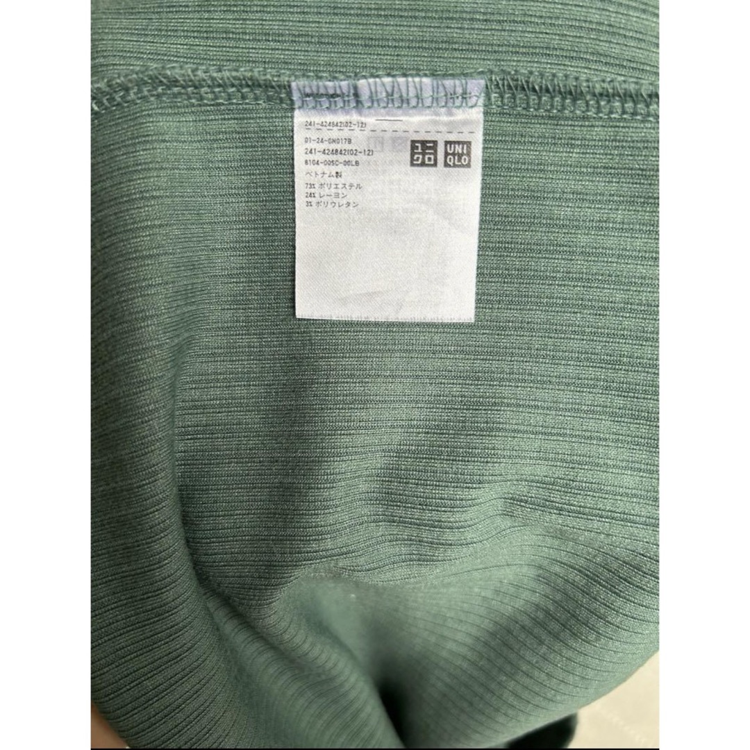 UNIQLO(ユニクロ)のUNIQLO グリーン　半袖　リブスクエアネックT レディースのトップス(Tシャツ(半袖/袖なし))の商品写真