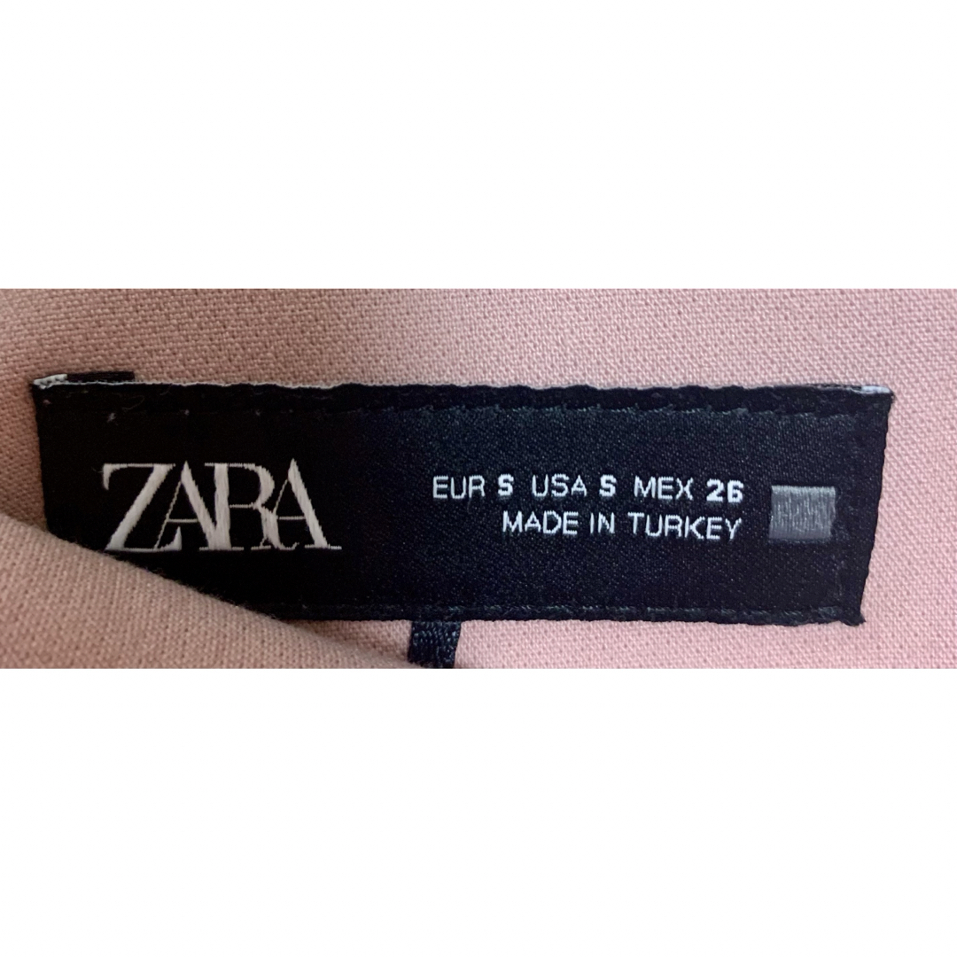 ZARA(ザラ)のZARA パンツ レディースのパンツ(カジュアルパンツ)の商品写真
