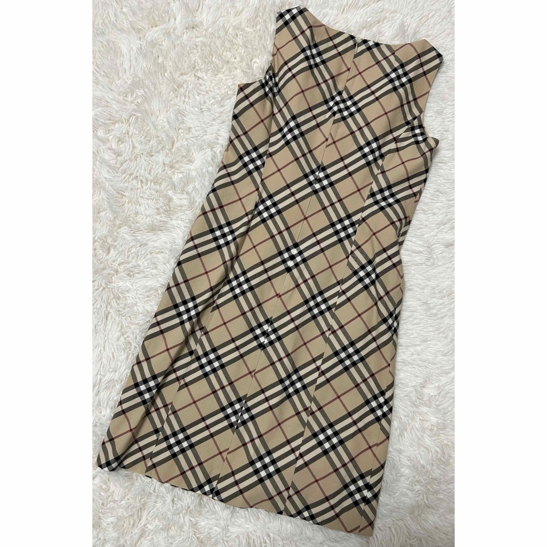 BURBERRY(バーバリー)のバーバリーロンドン★ワンピース　40size ノバチェック　美品 レディースのワンピース(ひざ丈ワンピース)の商品写真