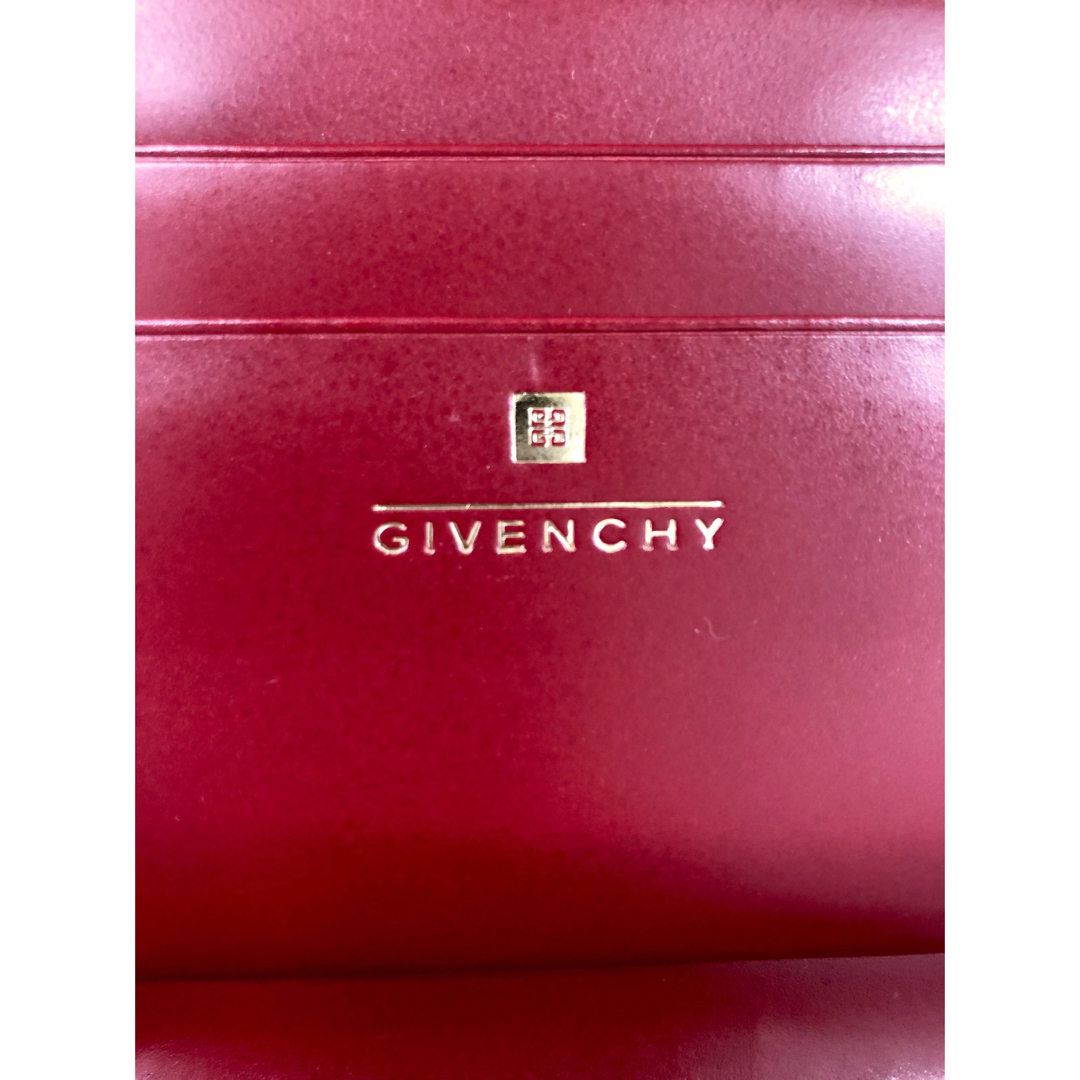 GIVENCHY(ジバンシィ)のGIVENCHYレザー財布 レディースのファッション小物(財布)の商品写真