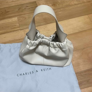 チャールズアンドキース(Charles and Keith)のチャールズアンドキース　ハンドバッグ(ハンドバッグ)