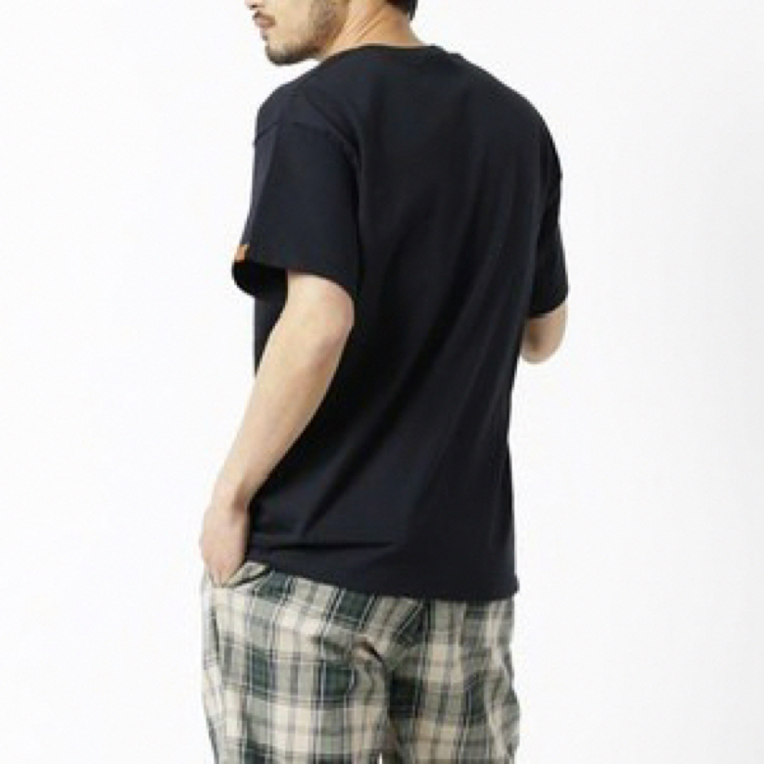 UNIVERSAL OVERALL(ユニバーサルオーバーオール)のsale3999 ⇊ 【M】ユニバーサルオーバーオール ボックスロゴTシャツ メンズのトップス(Tシャツ/カットソー(半袖/袖なし))の商品写真