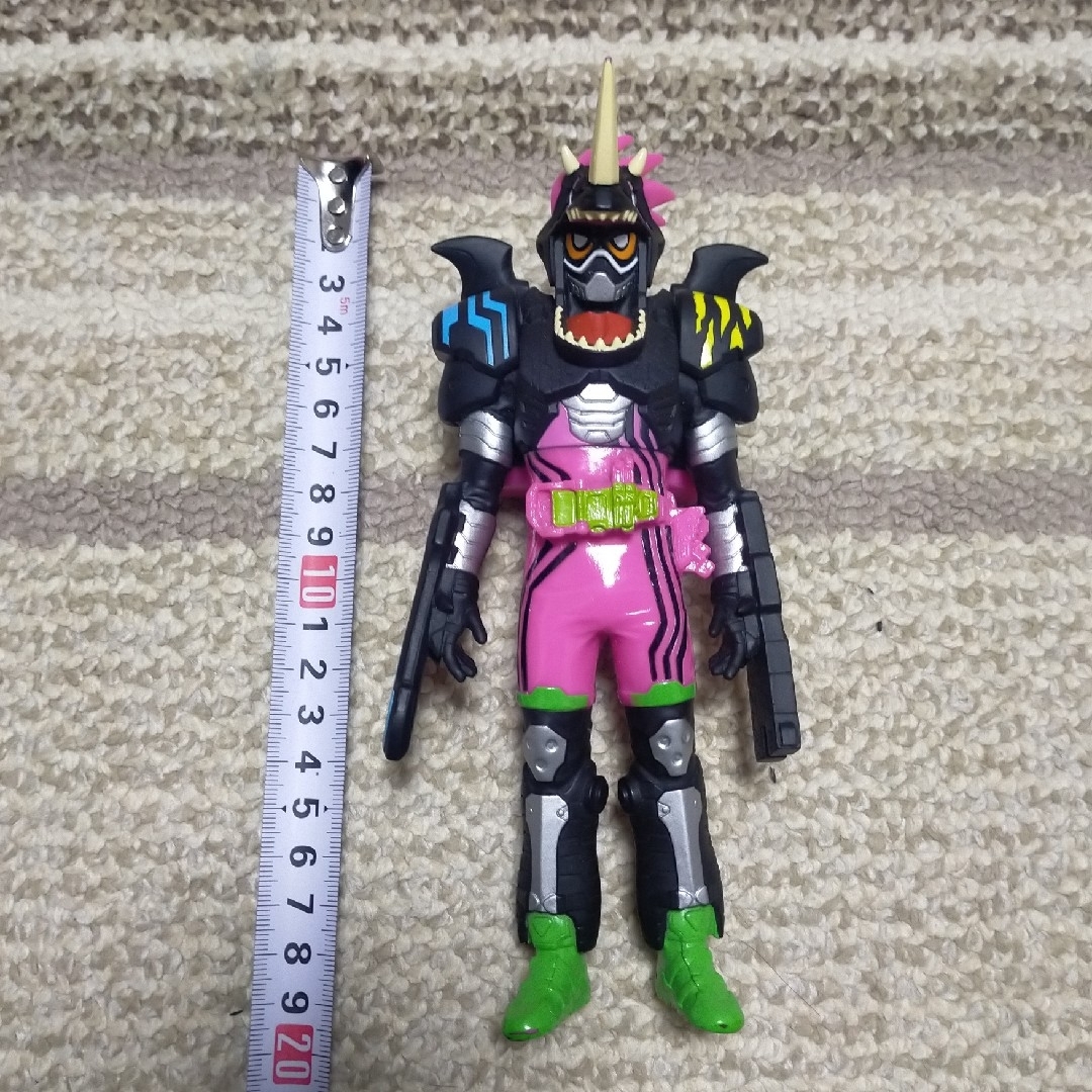 BANDAI(バンダイ)の仮面ライダーエグゼイド　ハンターアクションゲーマー　ソフビ　フィギュア エンタメ/ホビーのフィギュア(特撮)の商品写真