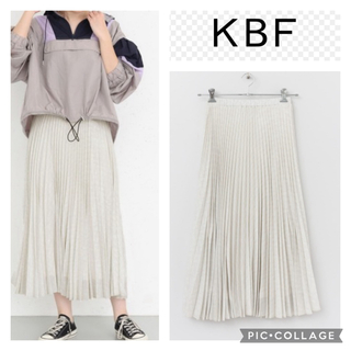 KBF - KBF プリーツスカート 幾何学模様 フリーサイズ