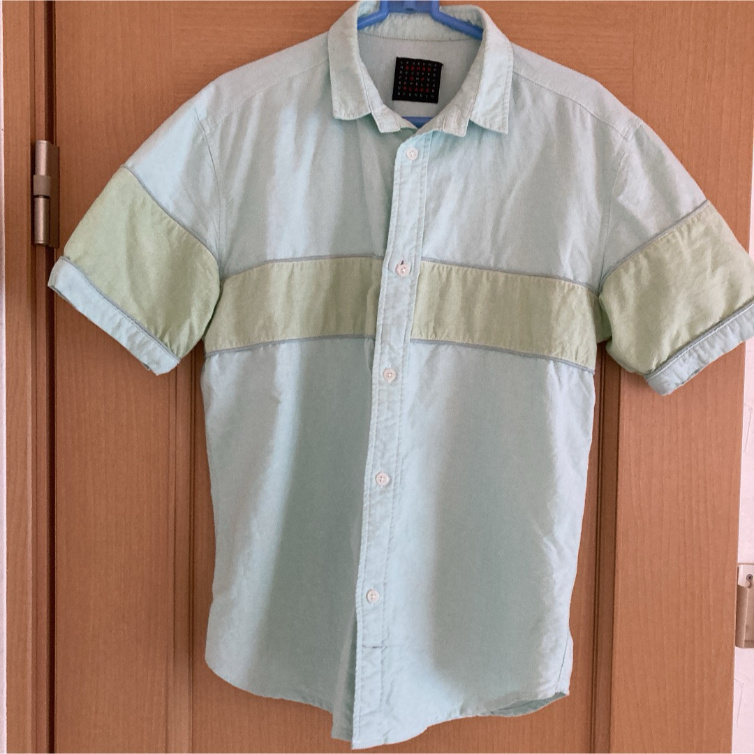 URBAN RESEARCH(アーバンリサーチ)のアーバンリサーチ半袖シャツ メンズのトップス(シャツ)の商品写真