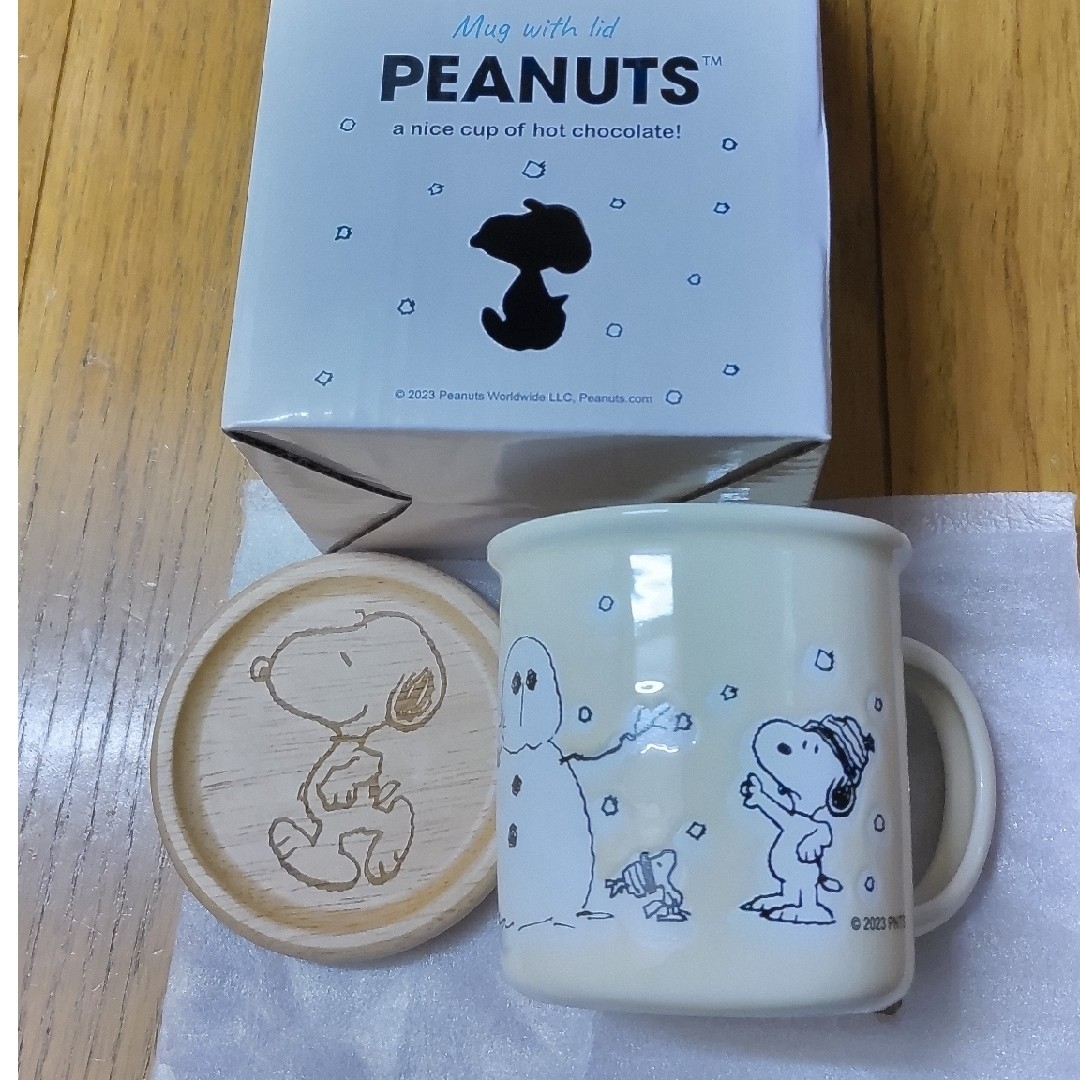 SNOOPY(スヌーピー)のSNOOPY　木のコースター付きマグカップ インテリア/住まい/日用品のキッチン/食器(グラス/カップ)の商品写真