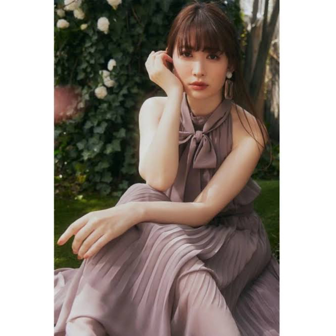 Her lip to(ハーリップトゥ)のPleated Chiffon Ribbon Midi Dress レディースのワンピース(ロングワンピース/マキシワンピース)の商品写真