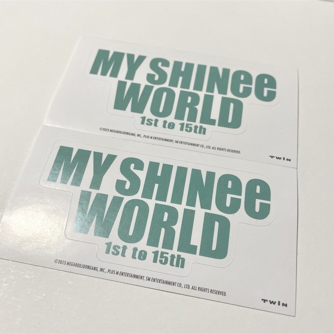 SHINee(シャイニー)のSHINee ステッカー エンタメ/ホビーのタレントグッズ(アイドルグッズ)の商品写真