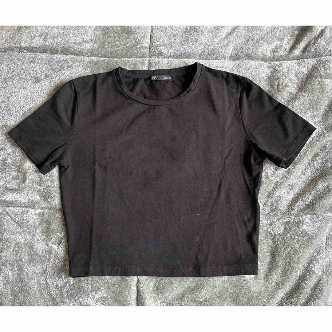 ZARA(ザラ)のTシャツ（黒） レディースのトップス(Tシャツ(半袖/袖なし))の商品写真