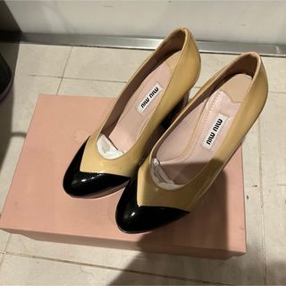 ミュウミュウ(miumiu)の新品未使用　ミュウミュウ　miumiu パンプス(ハイヒール/パンプス)