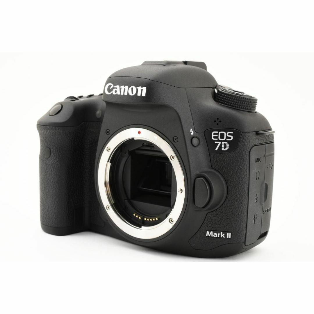 Canon(キヤノン)の【ほぼ新品】Canon EOS 7D MarkII《ショット数わずか246回》 スマホ/家電/カメラのカメラ(デジタル一眼)の商品写真