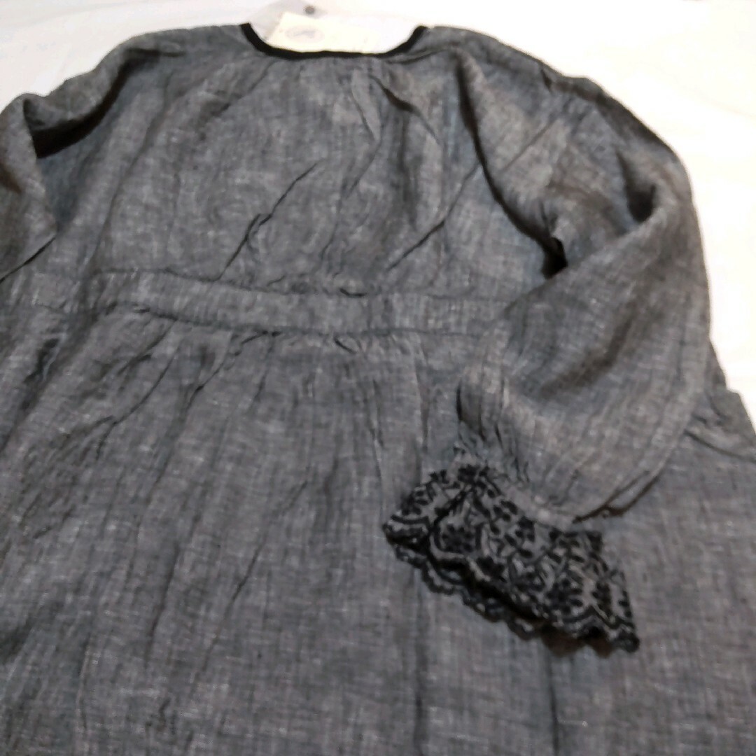 SM2(サマンサモスモス)のサマンサモスモス  kazumi コラボ袖口刺繍リネンワンピース  グレー レディースのワンピース(ロングワンピース/マキシワンピース)の商品写真