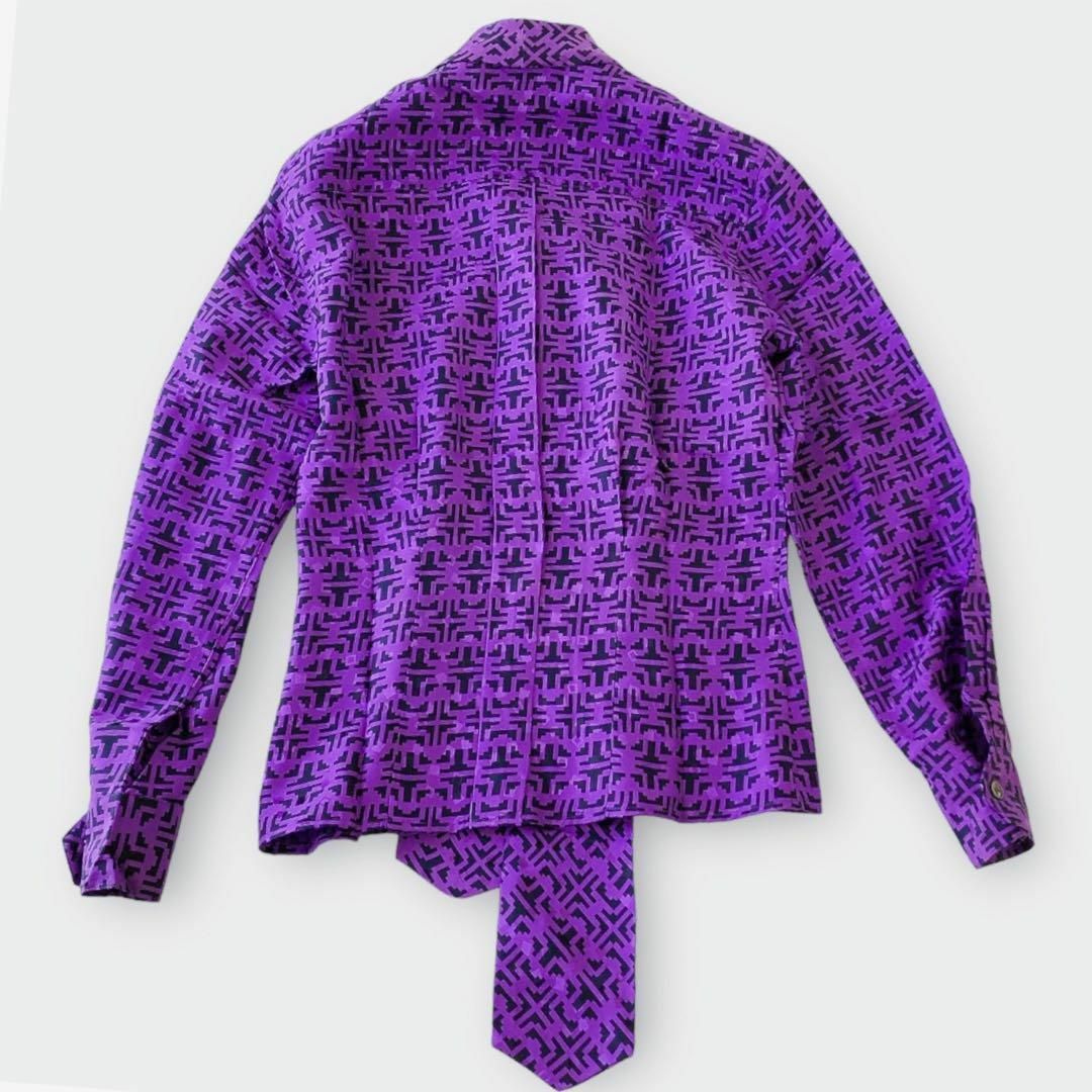 Christian Dior(クリスチャンディオール)のDior クリスチャンディオール　長袖　総柄　紫　シャツ　リボン　絹　幾何学模様 レディースのトップス(シャツ/ブラウス(長袖/七分))の商品写真