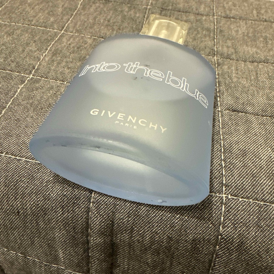 GIVENCHY(ジバンシィ)のGivenchy Into the blue ジバンシー イントゥーザ 50ml コスメ/美容の香水(香水(男性用))の商品写真